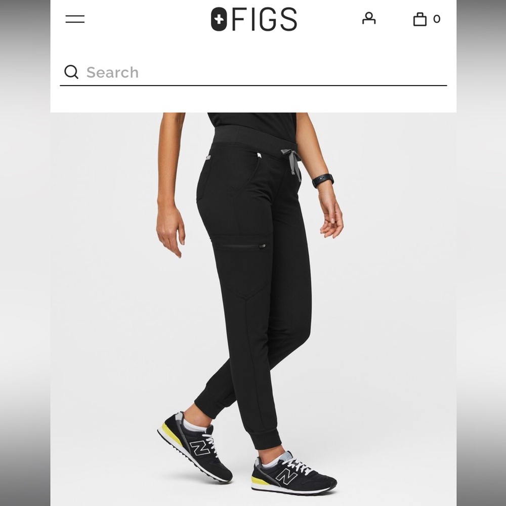 FIGS High Waisted Zamora Scrub Pant - Size Large Petite. Color Black.